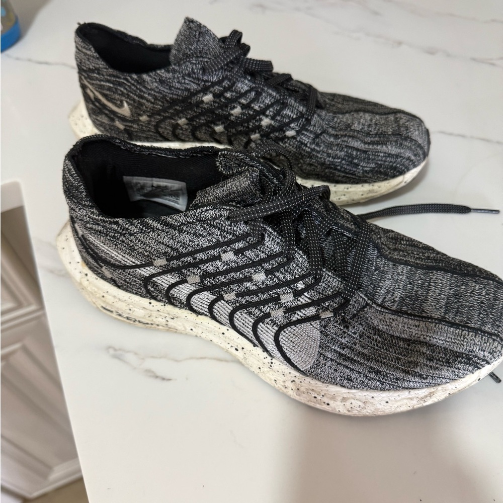 Nike Black and Gray Athletic Shoes